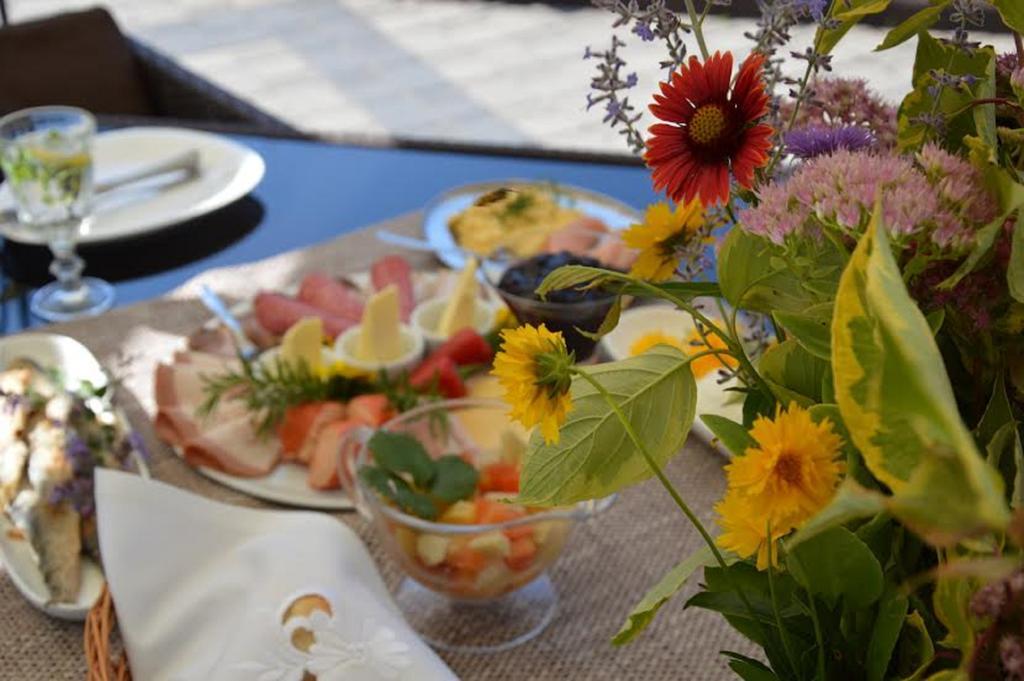 Pod Wzgorzem Bed & Breakfast Frombork Luaran gambar