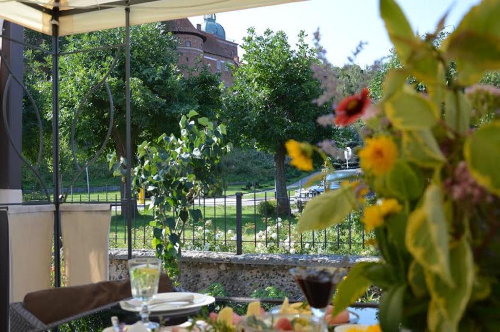 Pod Wzgorzem Bed & Breakfast Frombork Luaran gambar