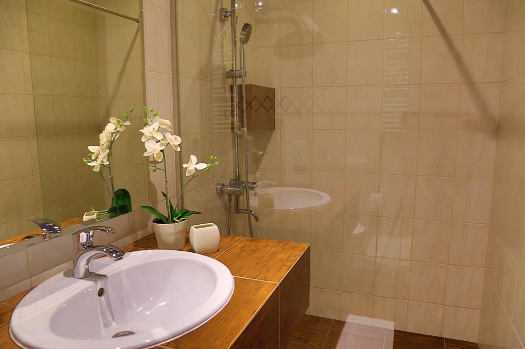 Pod Wzgorzem Bed & Breakfast Frombork Bilik gambar